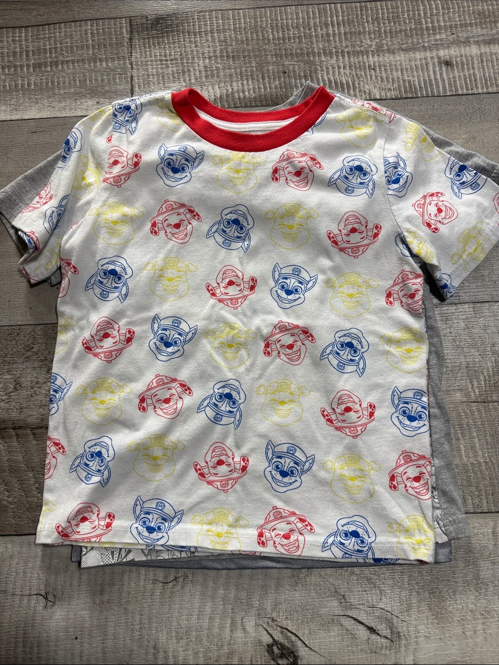 Nickelodeon Paw Patrol kids size 6 - 3 shirt bundle